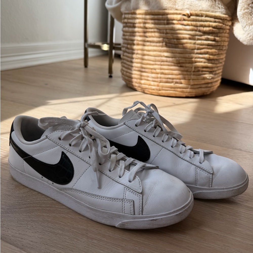 Nike Women’s Classic White and Black Sneakers - Size 10